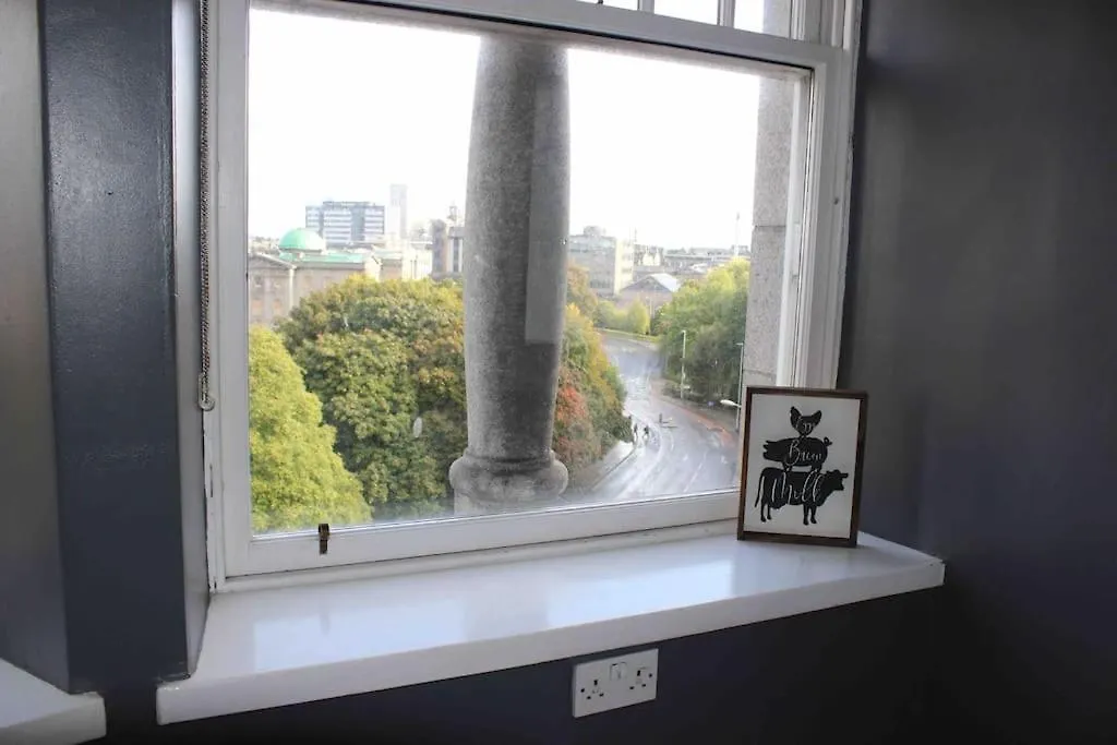 Executive Top Floor 1 Bedroom Apartment Aberdeen