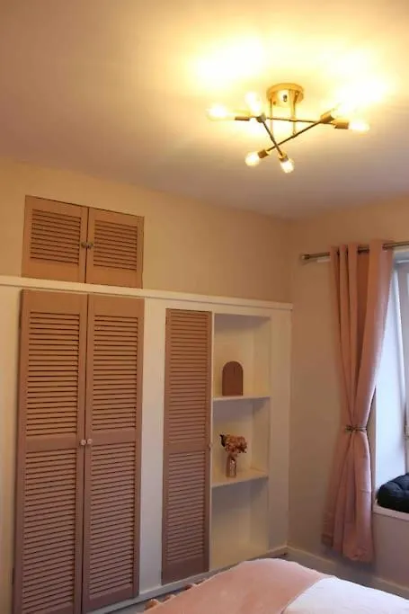 Executive Top Floor 1 Bedroom Apartment Aberdeen